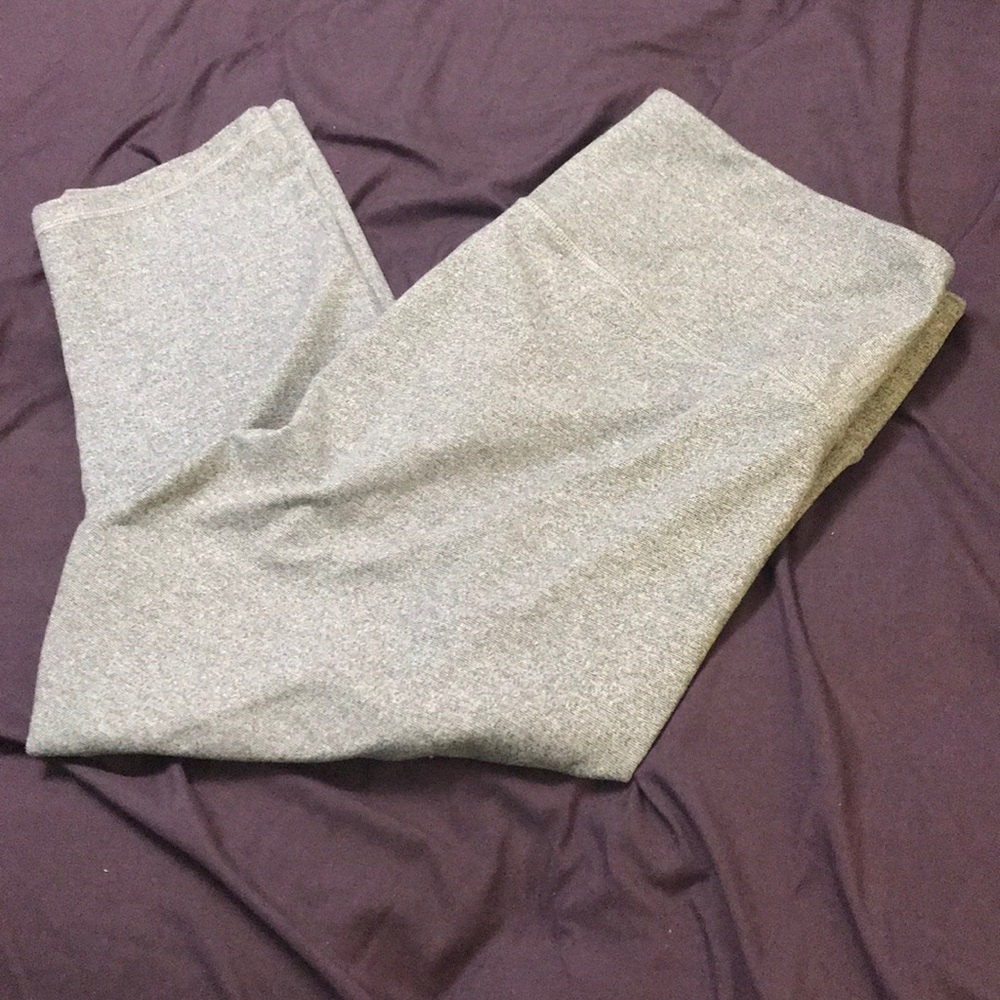 Old Navy Cropped Leggings